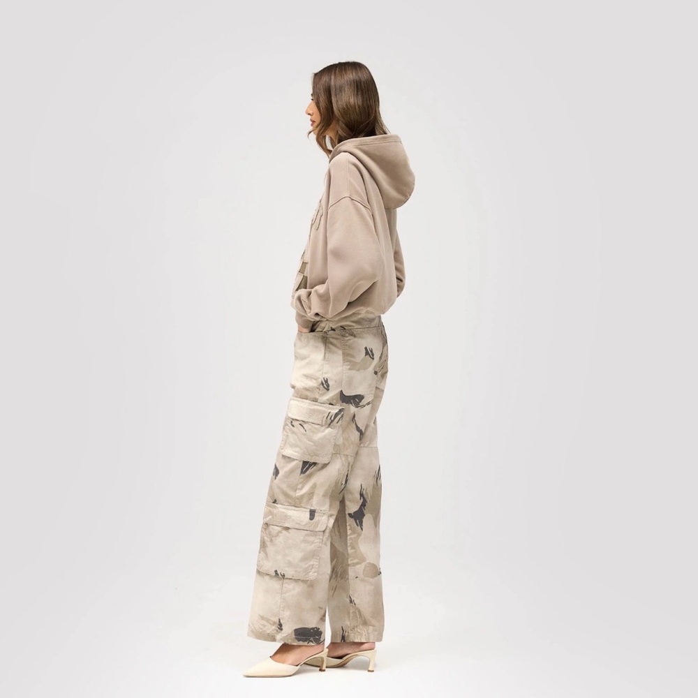 BNWT Represent Motion Camo Fender Cargo Pants